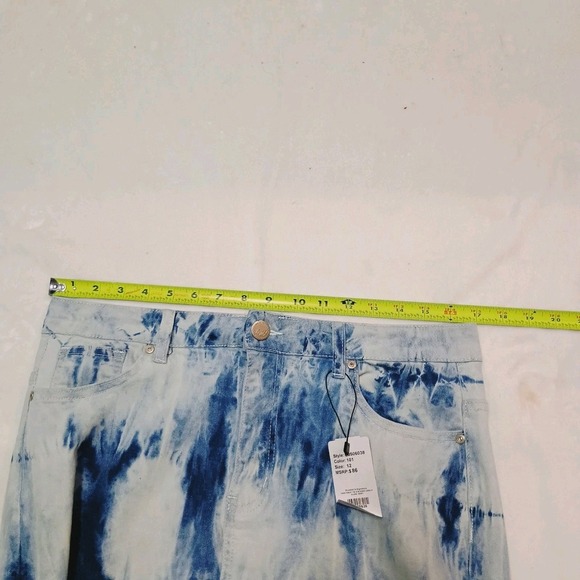 Suzanne Betro Denim Jeans Skirt Stretch Tye Dye Size 12 Nwt - Picture 6 of 8